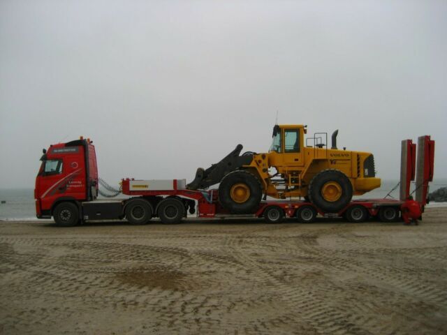 semi-remorque-semi-remorque-porte-enginsFAYMONVILLE-lowloaderradmulde---1588854721372071857_big--20050715320057665900.jpg
