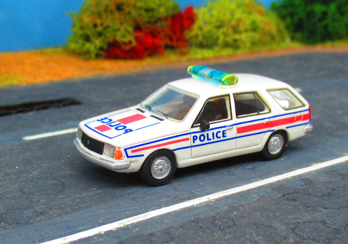 RENAULT 18 break &quot;POLICE&quot;