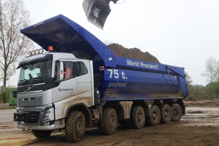 01-volvo-fh16-12x6.jpg