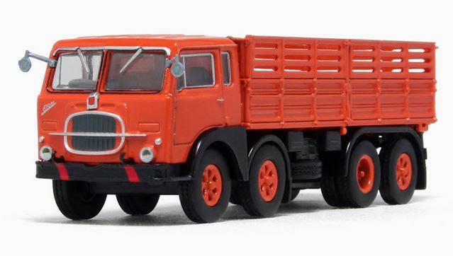 FIAT 690 Brékina 02.JPG