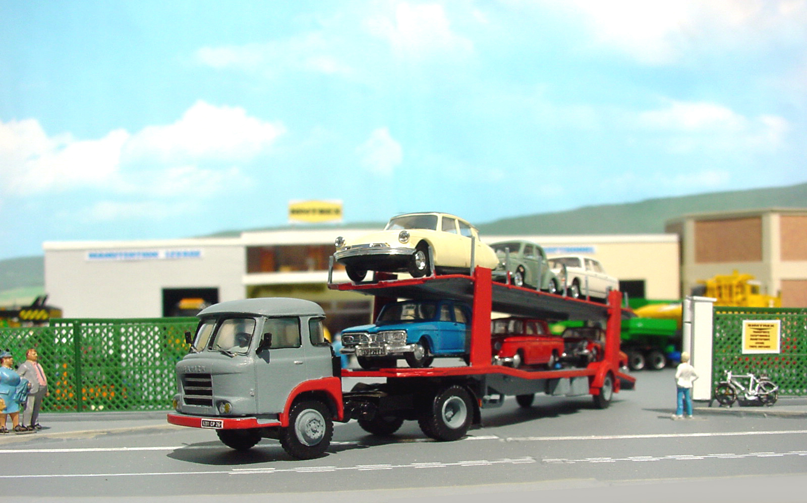 Le Somua JL 20 Porte-autos 03.jpg