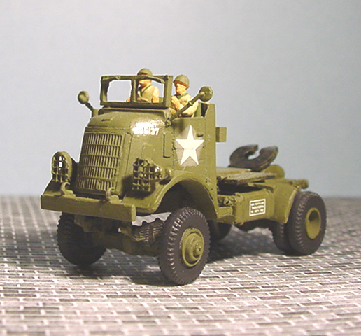 MILITAIRE FÉDÉRAL 4X4 ,3-4 FACE.JPG
