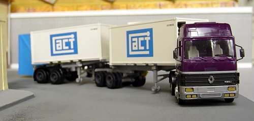 le vieux R toujours en service.jpg