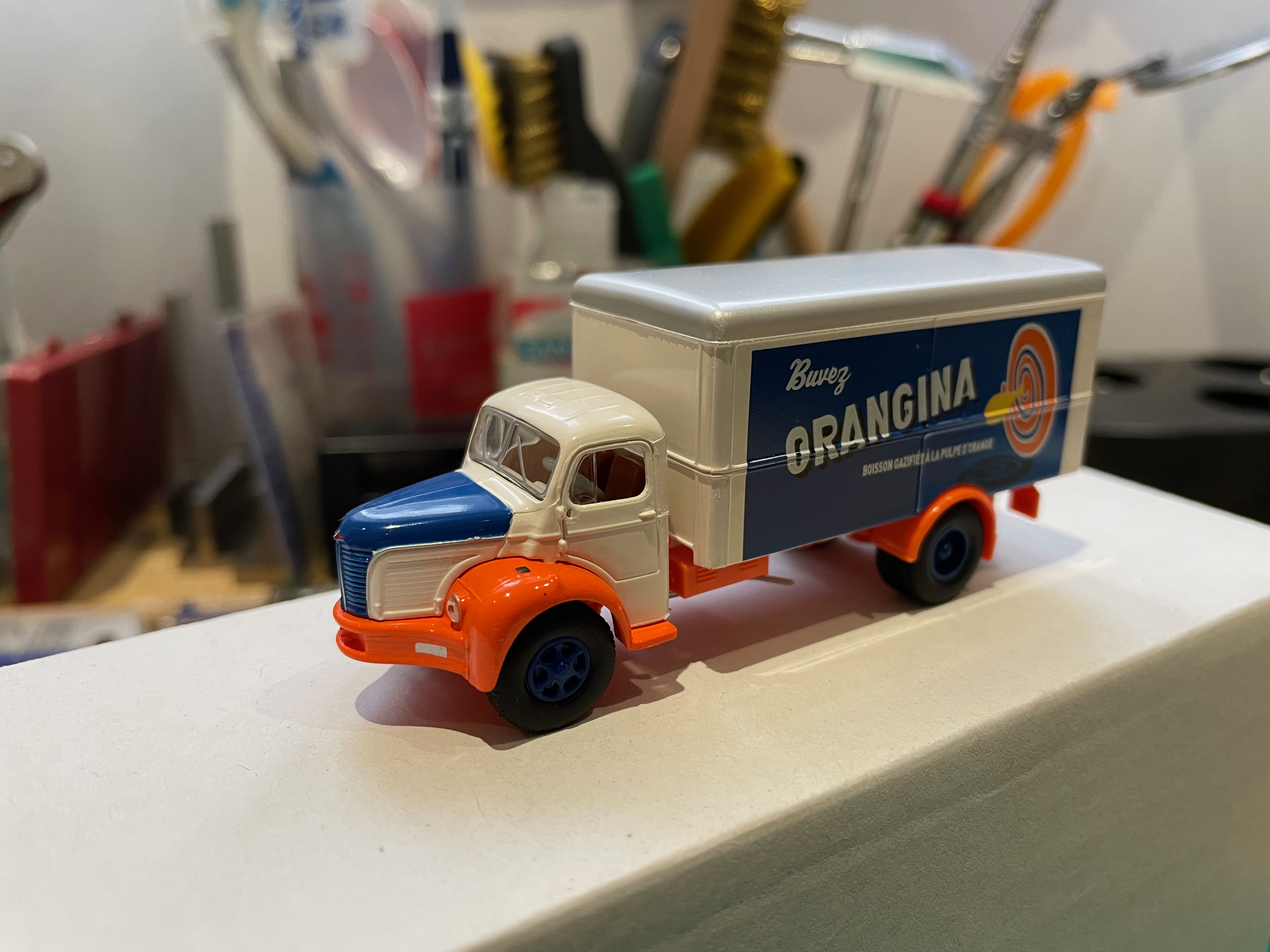 GLR 8 Orangina