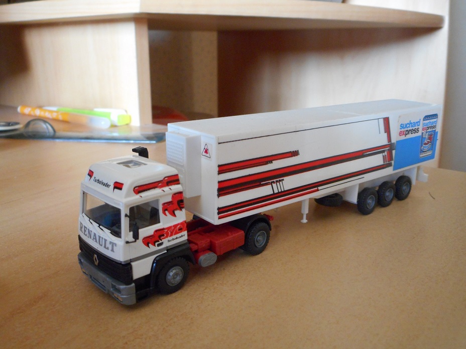 R 370.JPG
