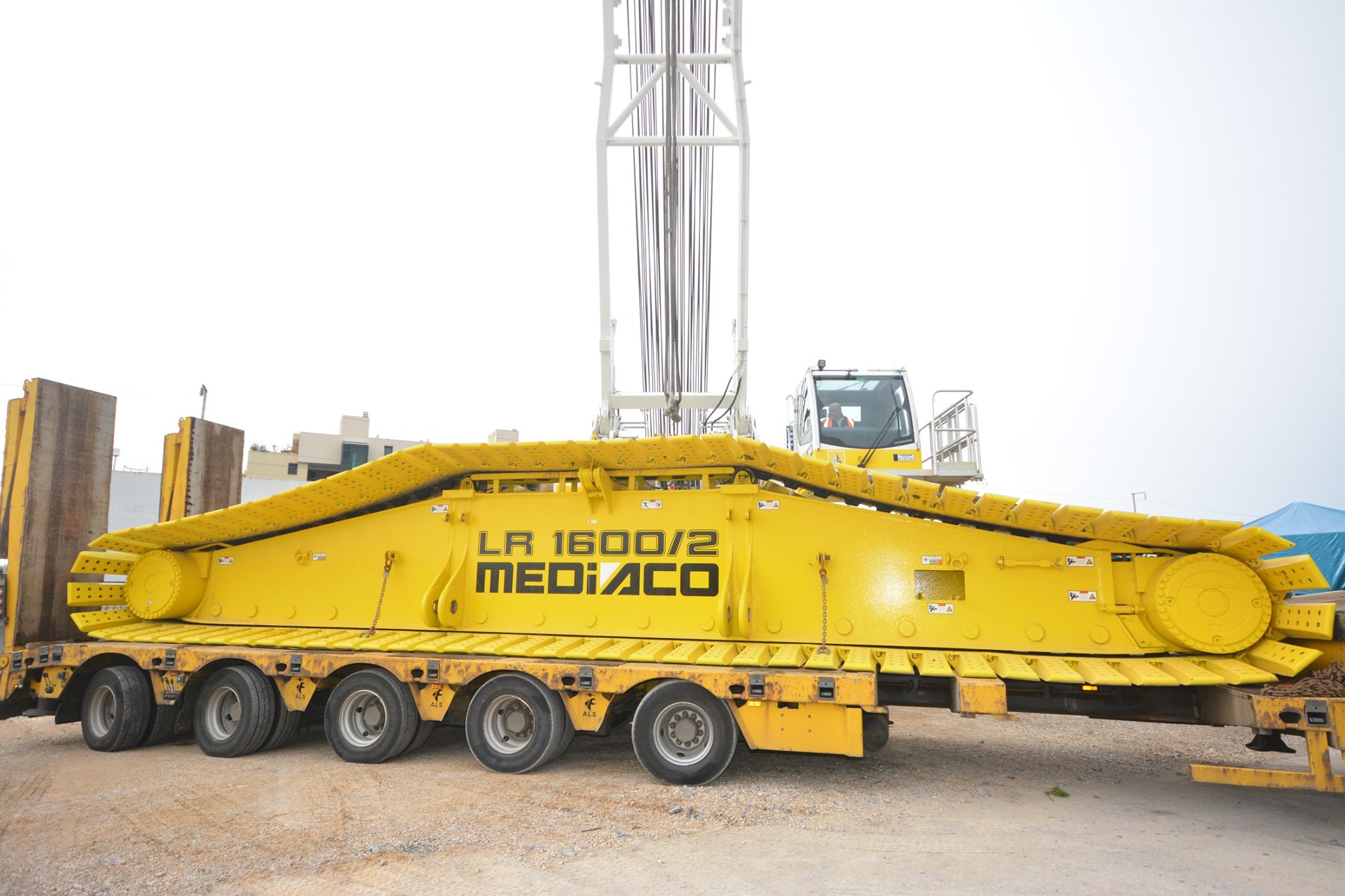 lr1600 mediaco.jpg