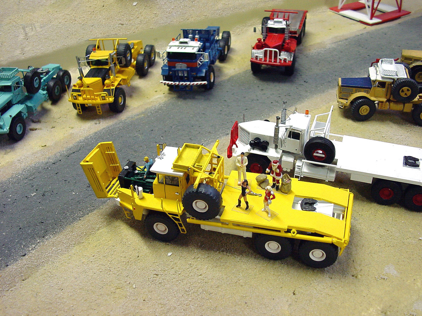 ENNERY 95 participation à une expo 2.jpg