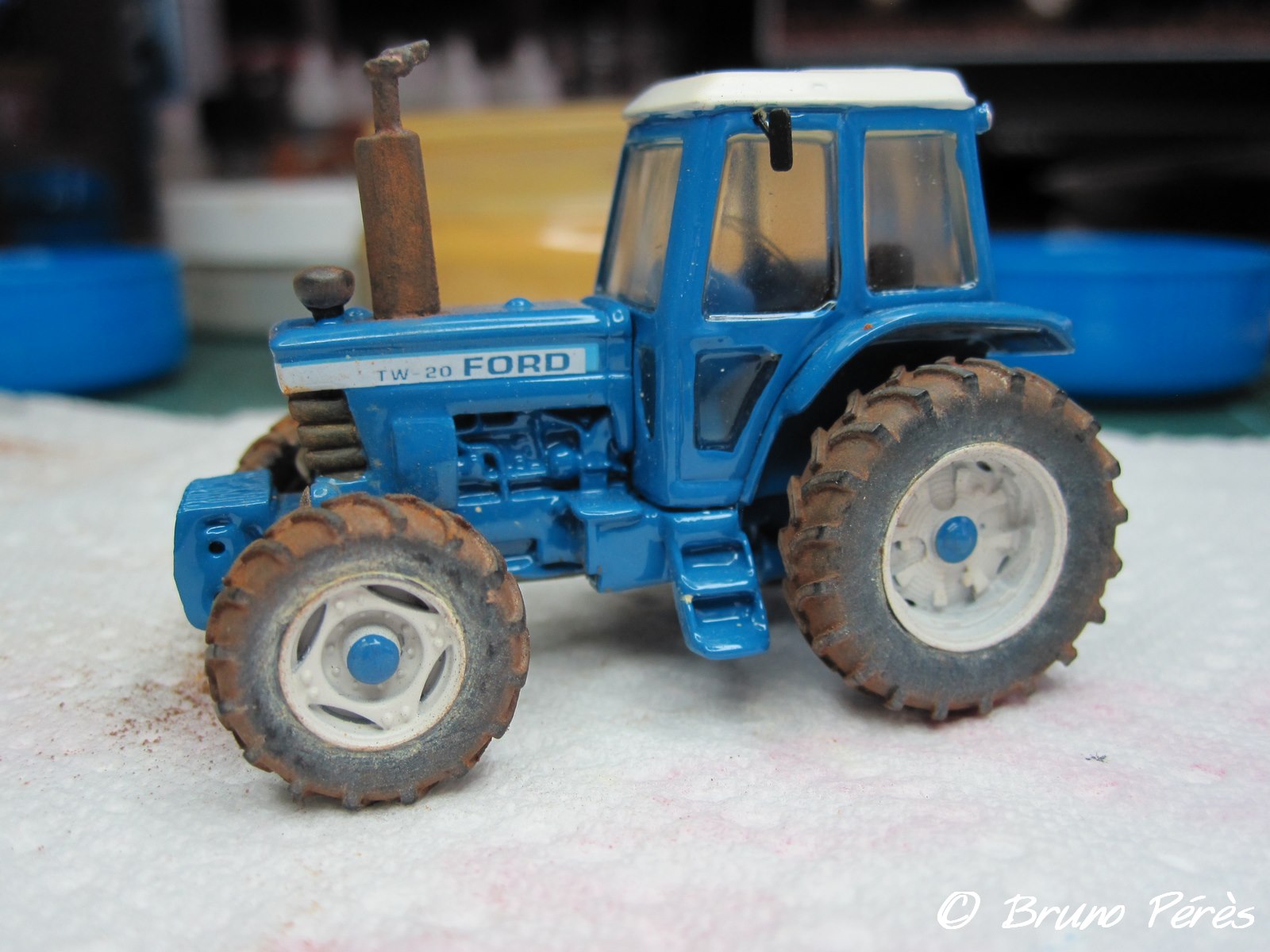 Pendant la patine (roues, calandre et échappement patinés)