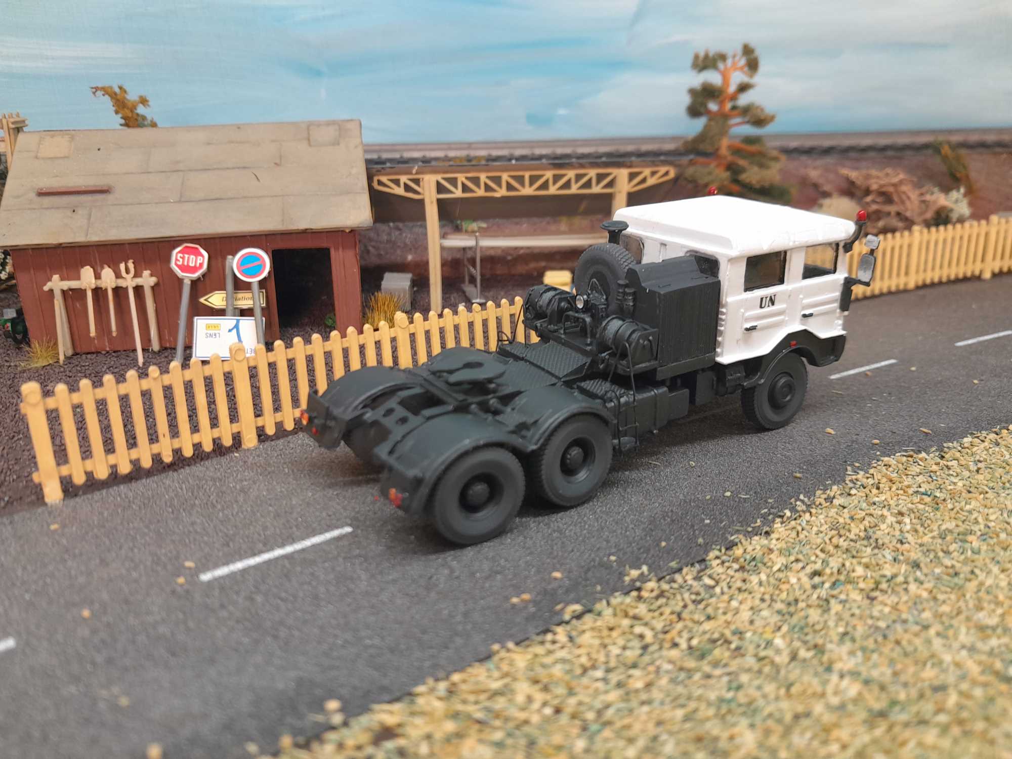 TRM700 AR.jpg