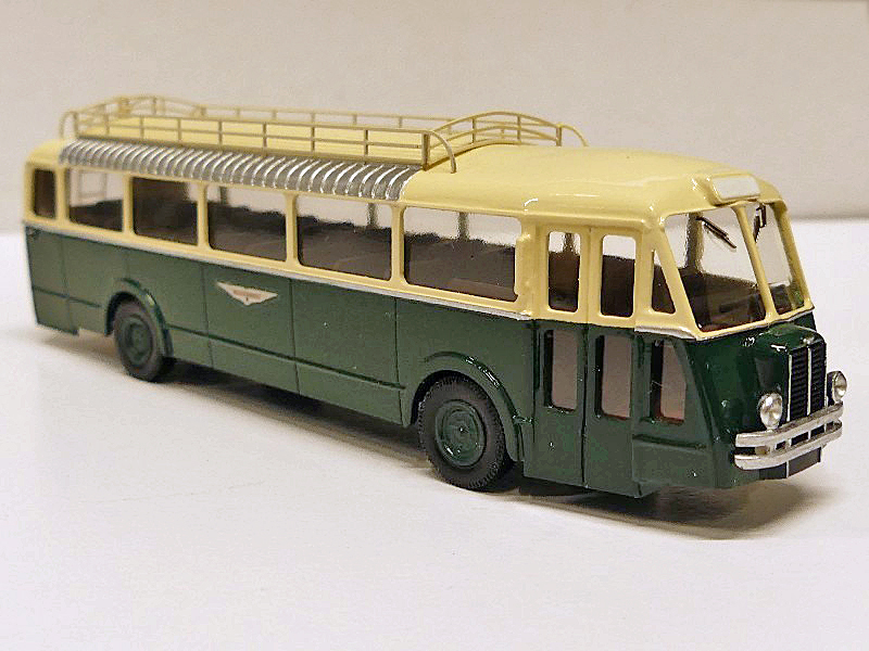 hb-model-2019-08-002g.jpg