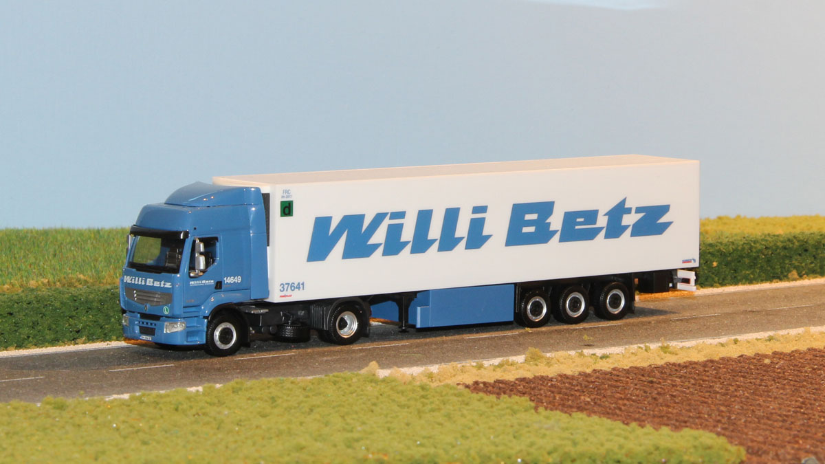 B4113.jpg