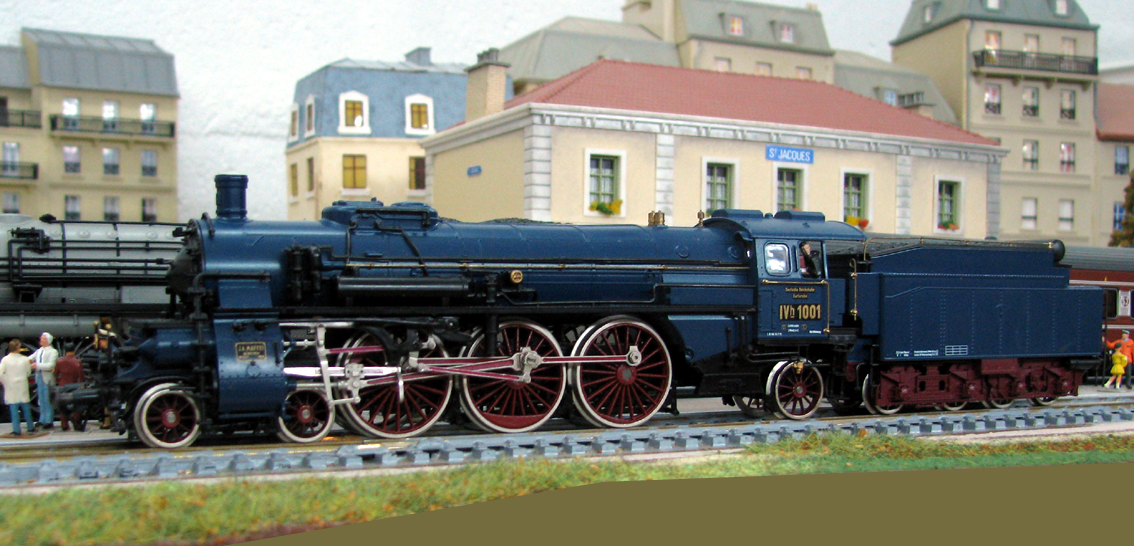 Bleue pour tirer le train de luxe &quot;Le RHEINGOLD&quot; Hollande/Suisse