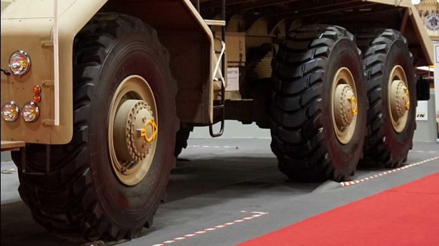 T 100 Rétromobile 2019 03.JPG