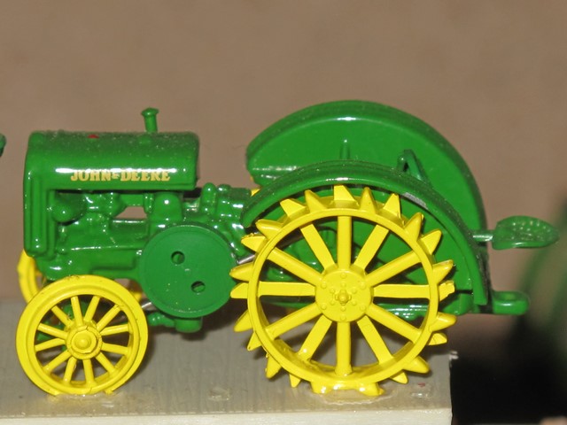 John Deere model B de 1928.JPG