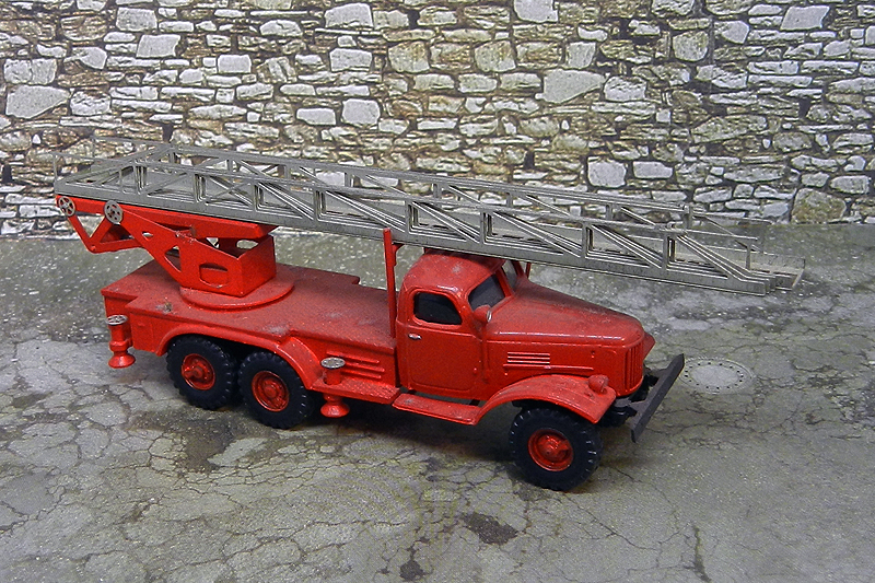 ZIL 157/ Échelle pivotante