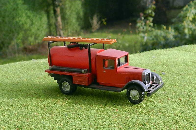 ZIS 5/ Camion Citerne