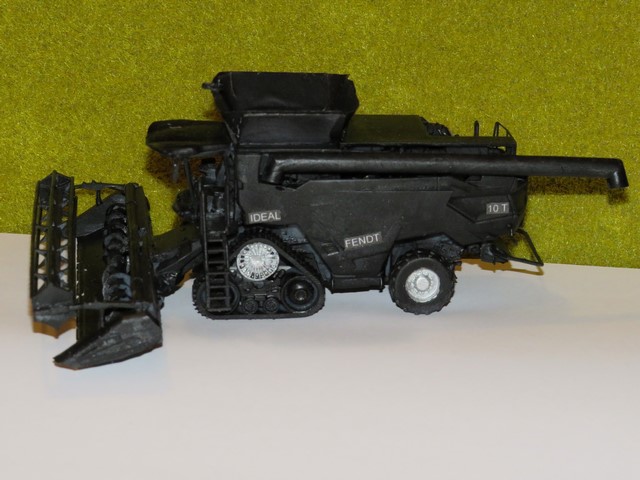 Fendt moissonneuse batteuse IDEAL (647ch).JPG