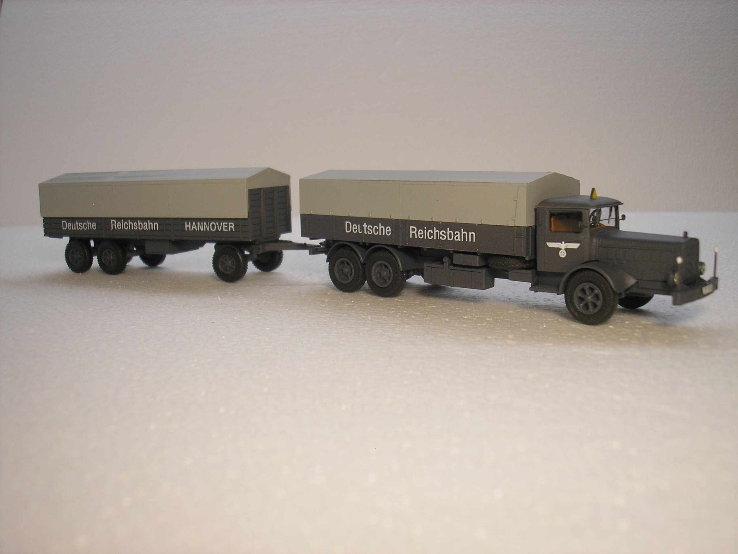 Wiking MB 10000 & Trailer