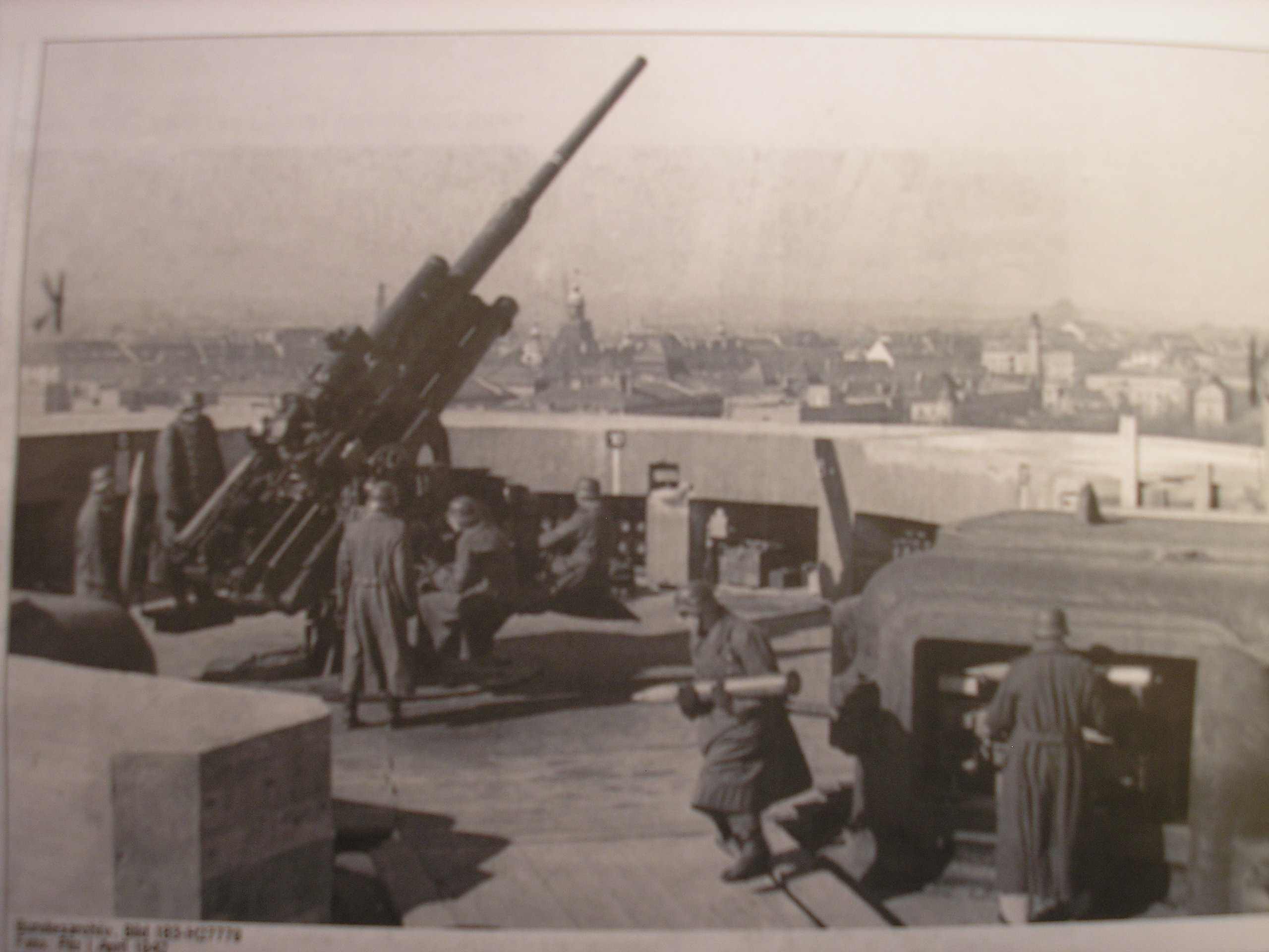 12.8 cm. Flak Gun