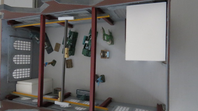 un pont roulant en cours de fabrication