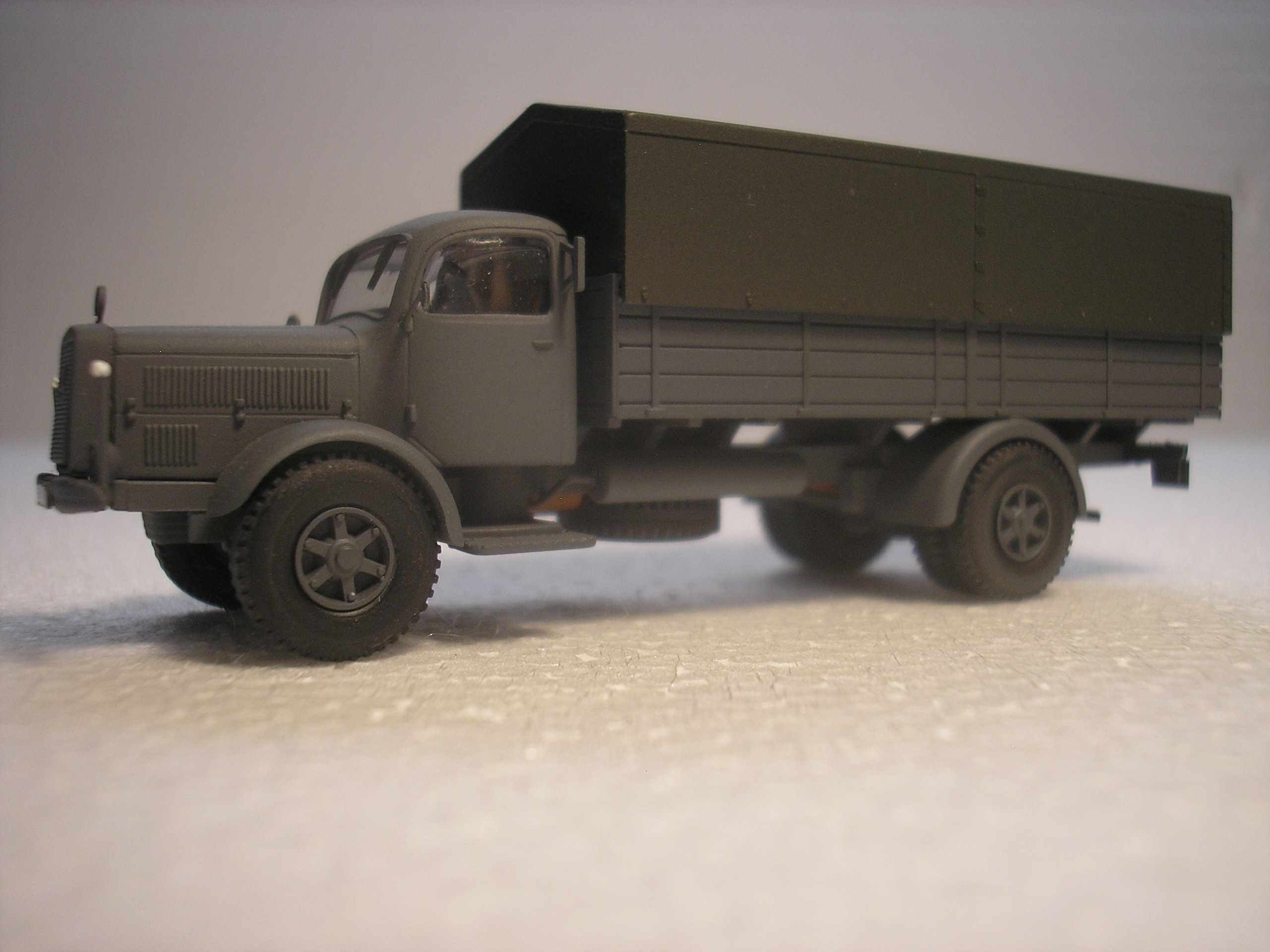 M.B. 5000 Brekina base