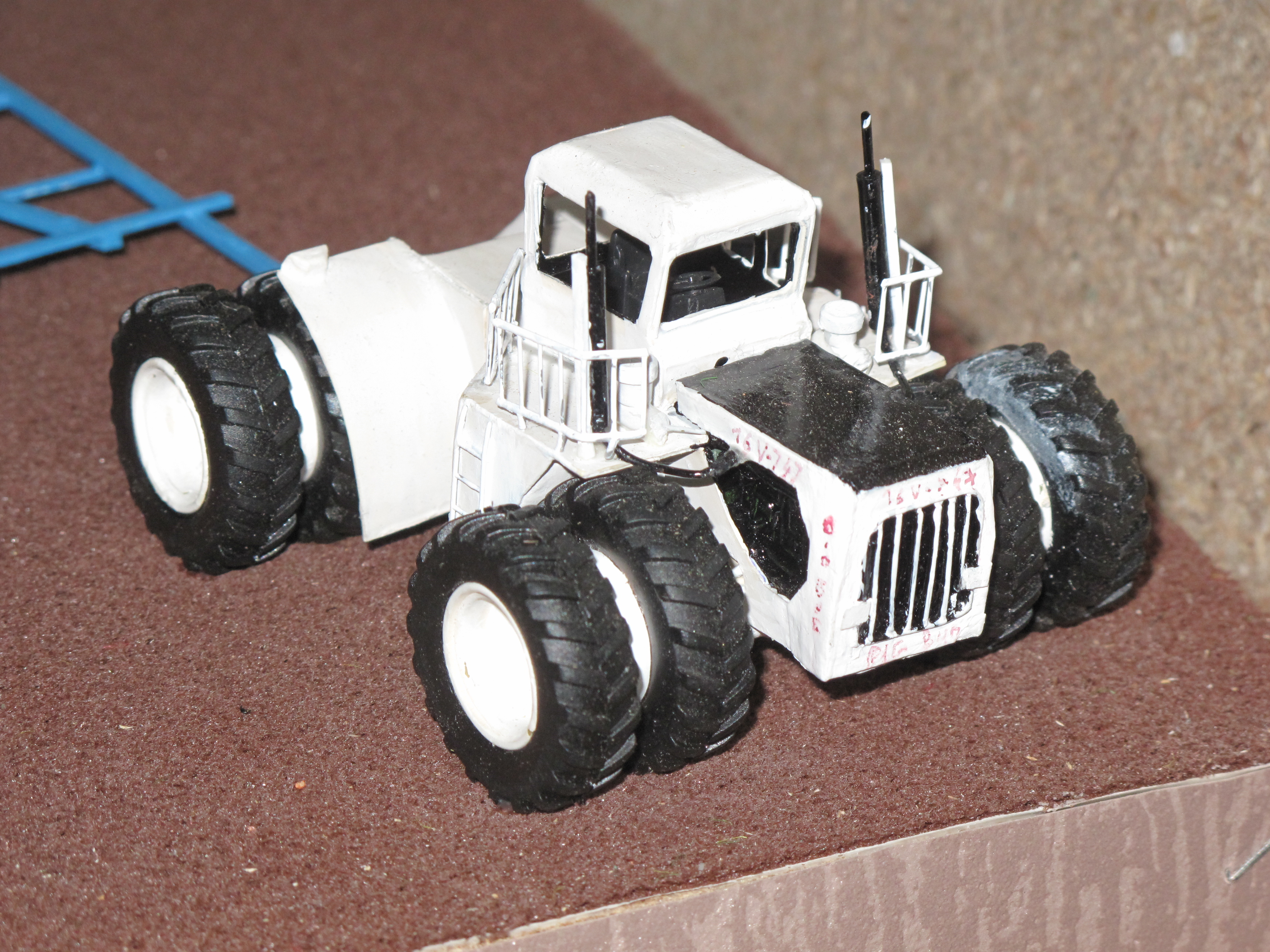 Big Bud 16V  747 (900ch)              .JPG