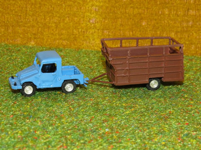 COURNIL tracteur JA1 et bétaillère .JPG