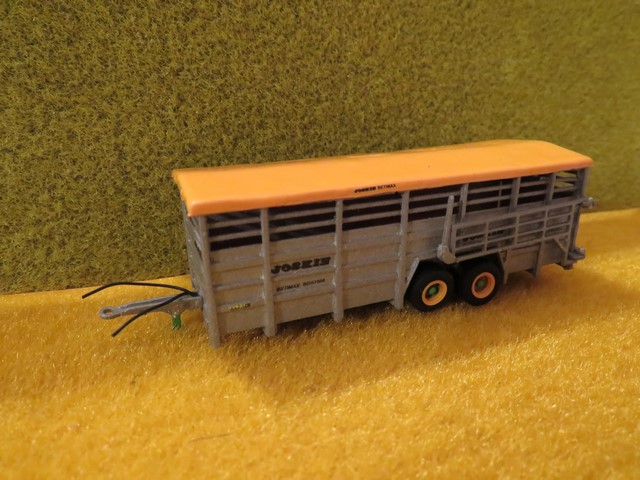 Joskin bétaillère.JPG