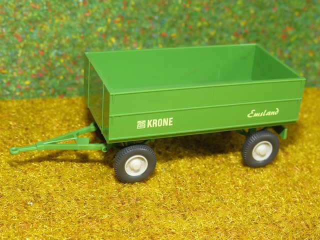 Krone remorque.     .JPG