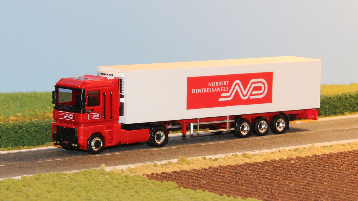 B1204.jpg
