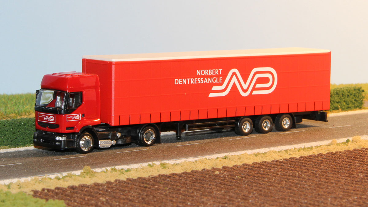 B1208.jpg