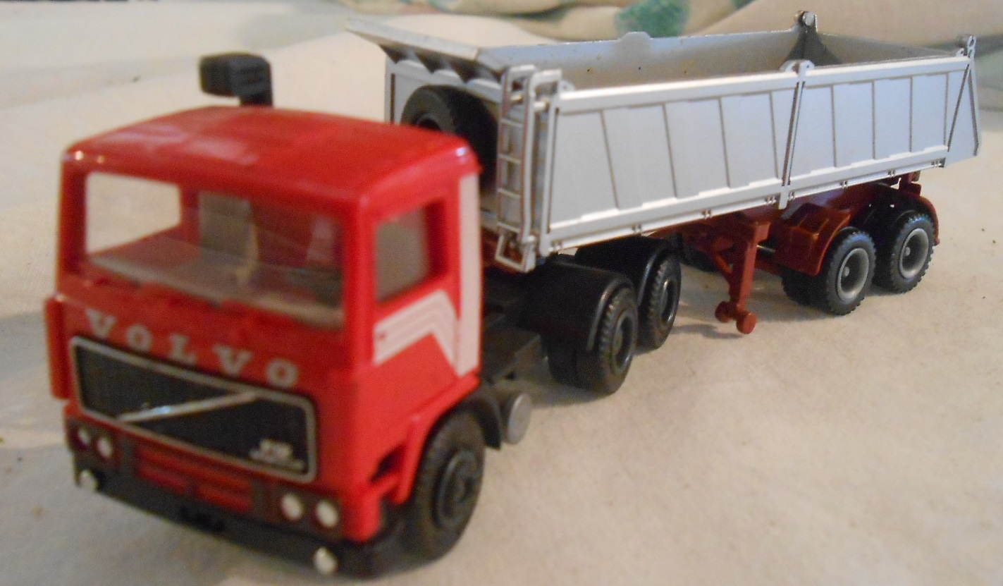F 10 1.JPG