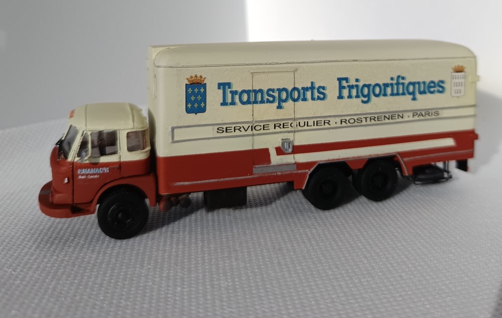 saviem JM 240 des transports LE MANA'CH