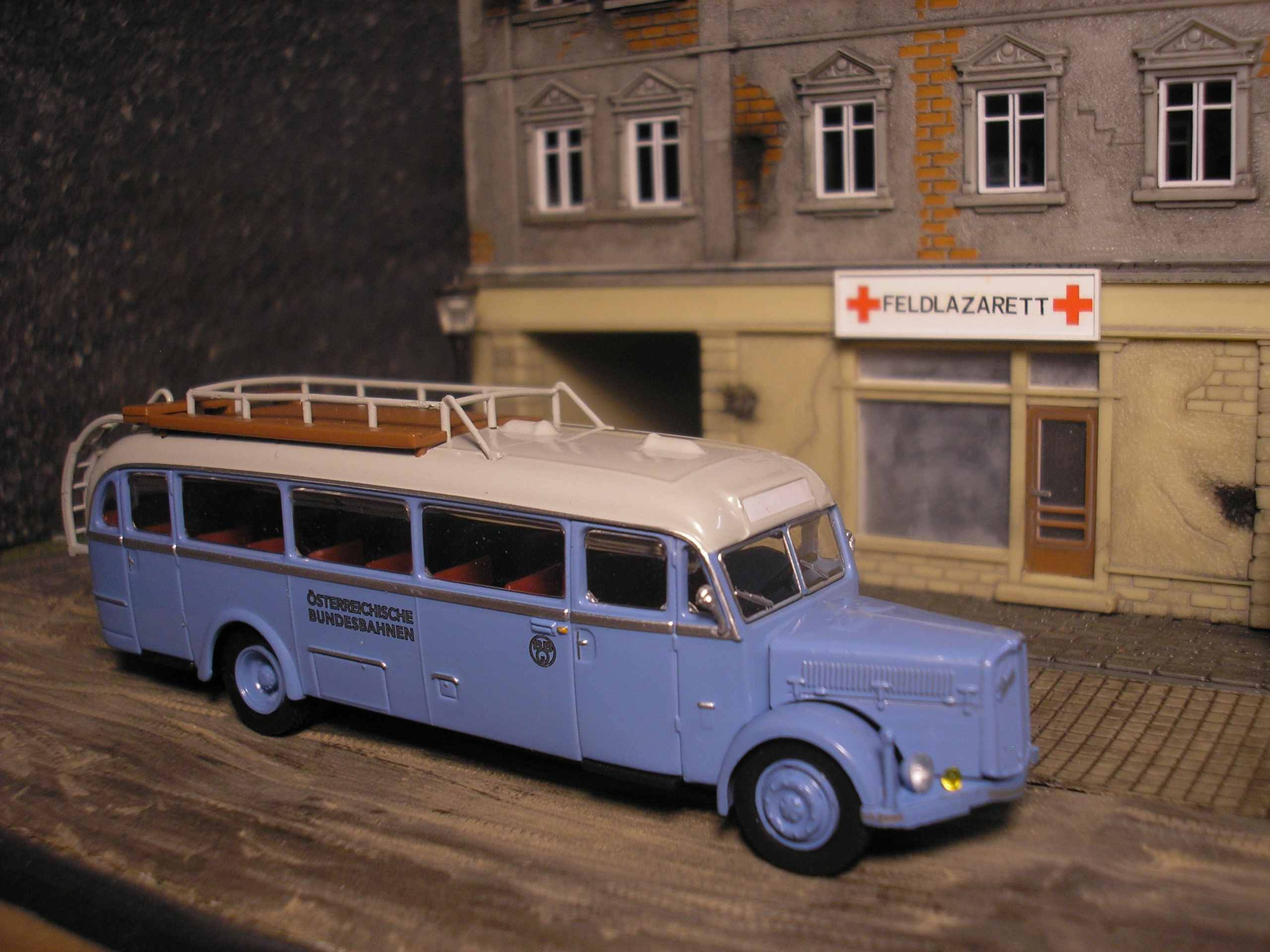 Starline/Brekina Saurer BT4500 Bus