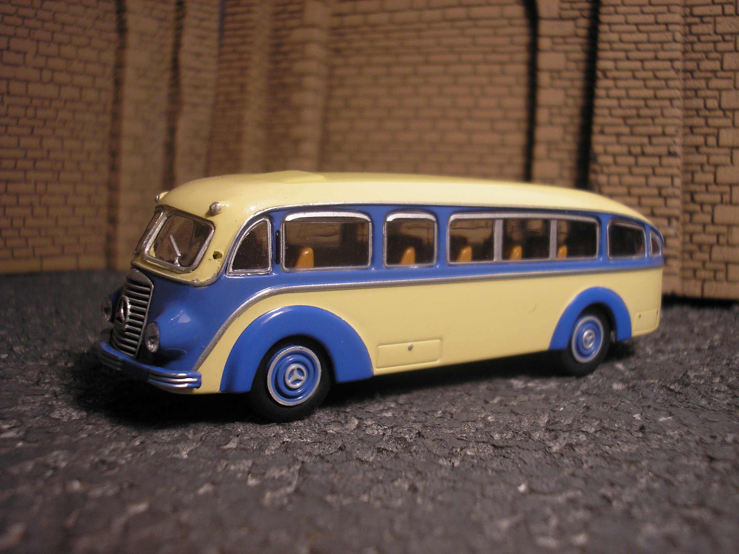 Brekina M. B. LO 3500 Bus