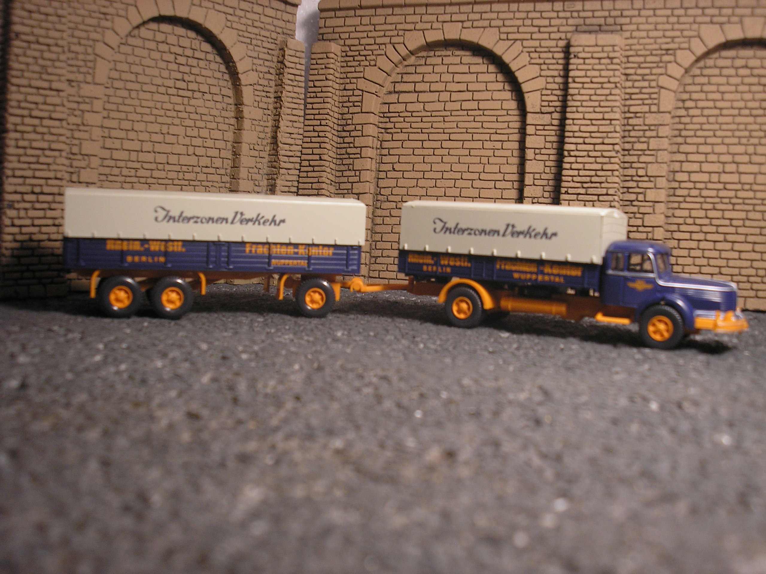 Wiking Krupp Titan/Trailer