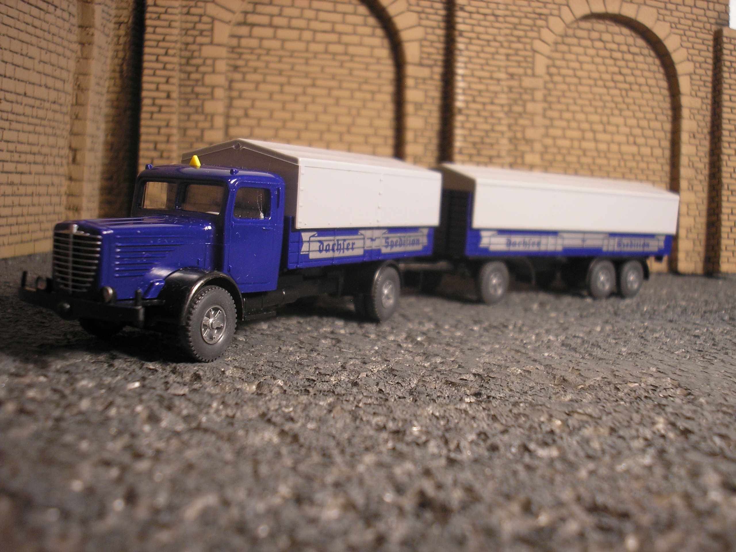 Wiking Bussing Nag Truck/Trailer