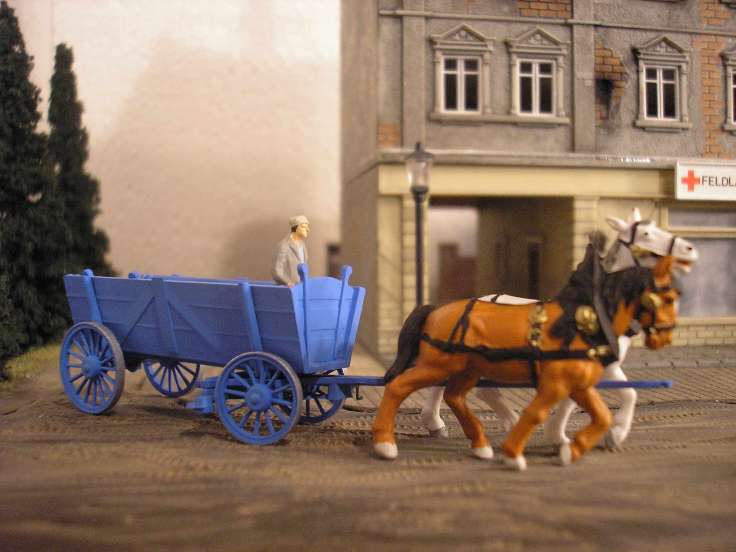 Preiser Wagon and 2 "horsepower"