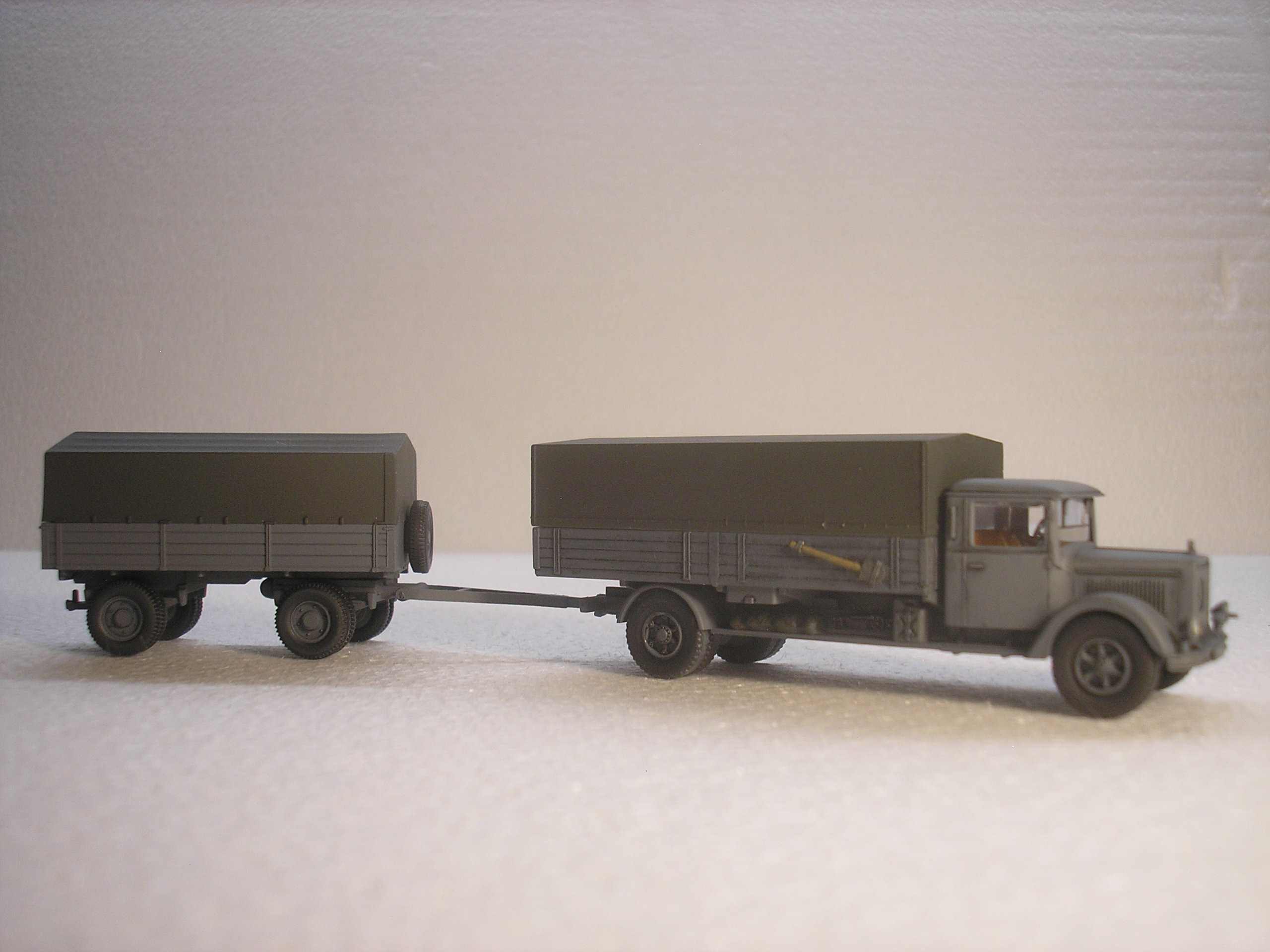 M.B. 3750 Truck /trailer