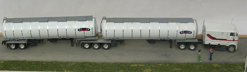 Ford CL 9000 - Copie.jpg