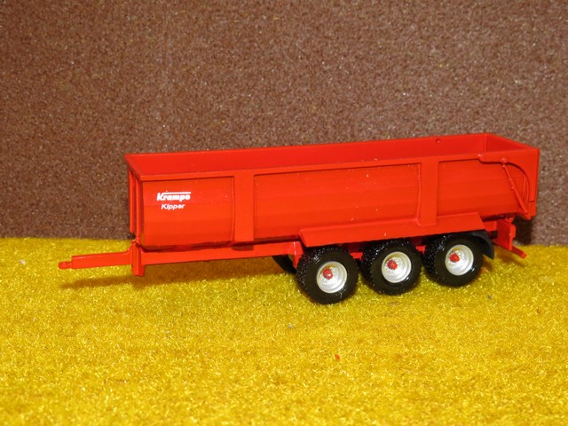 Krampe remorque BigBody 900 .JPG