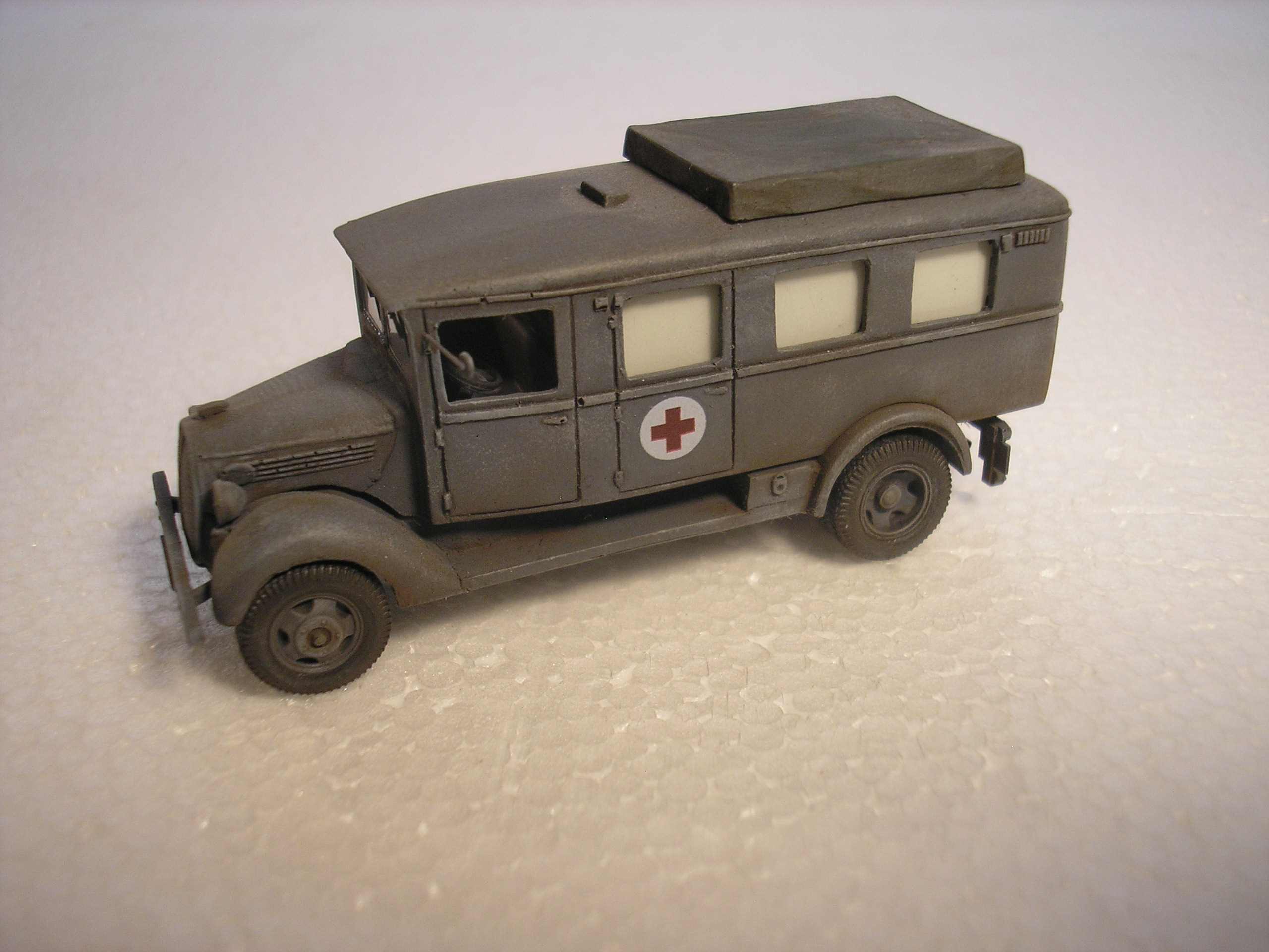 ADP Ford V3000 w/Coach Body by Christain Miesen