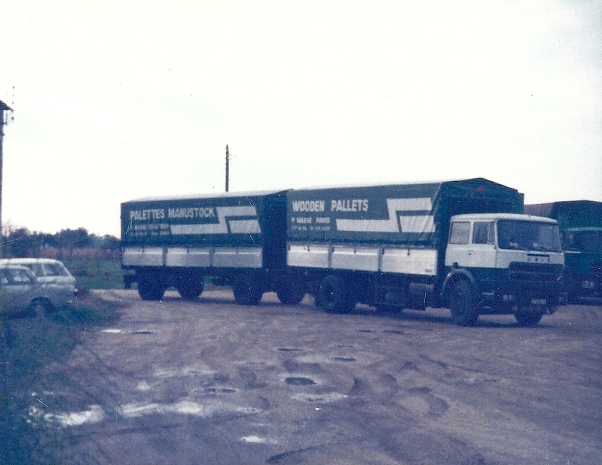 Unic 340 V8 CR D.jpg