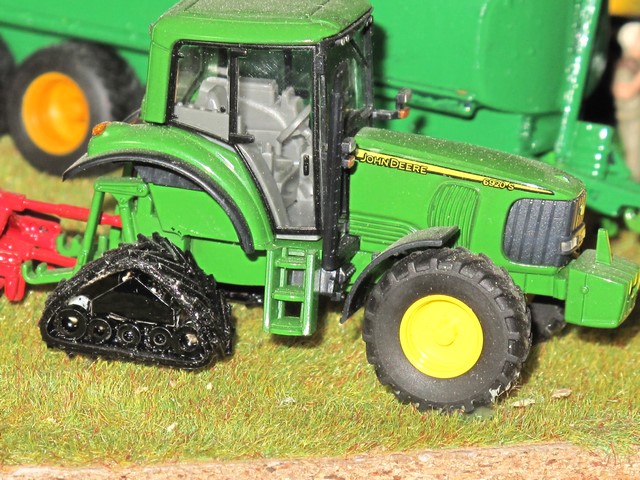 John Deere        6920 S chenilles .JPG