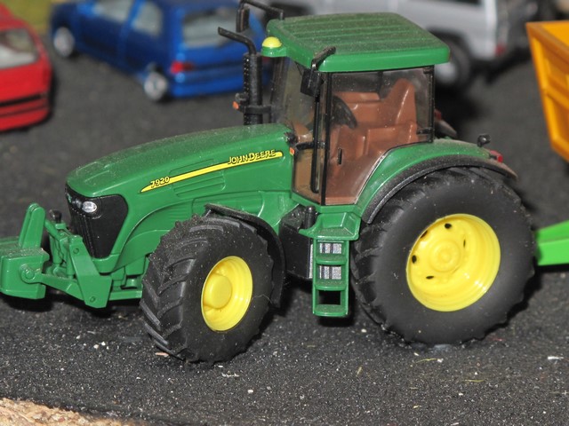 John Deere 7920                  .JPG