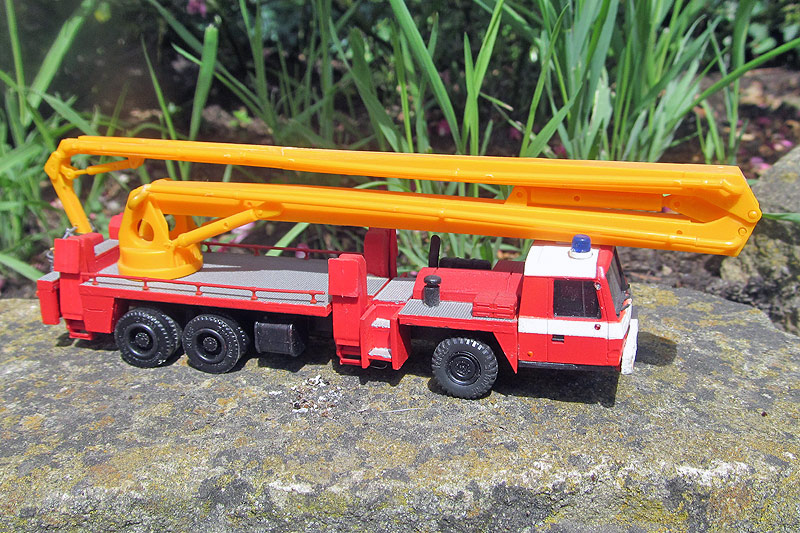 Tatra T815 ; conversion à partir d'un camion Prefo et d'un mât Kibri