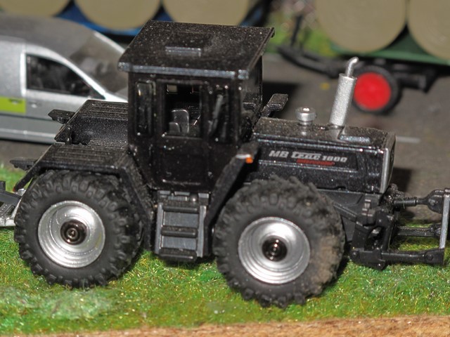 MB Trac 1800 noir .JPG