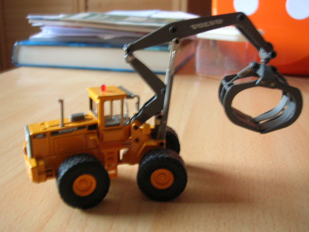 L 180 C.jpg