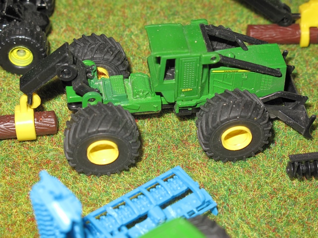 John Deere débusqueuse.JPG