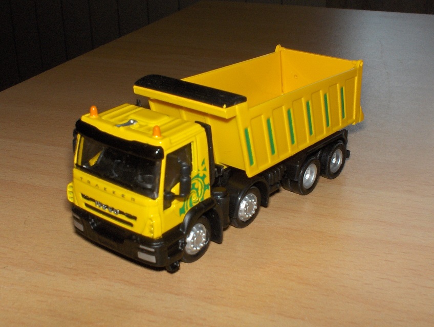 TRAKKER 002.jpg